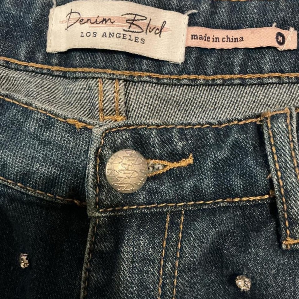 Pearl-Embellished Distressed Blue Jean Shorts - Picture 3 of 5